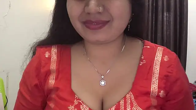Snapshot of Gulaboo_bhabi chatting on 01/29/25, 03:33 Gulaboo bhabi online show from 01/29/25, 03:33