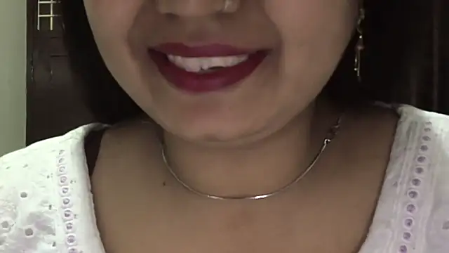Snapshot of Gulaboo_bhabi chatting on 01/30/25, 10:30 Gulaboo bhabi online show from 01/30/25, 10:30
