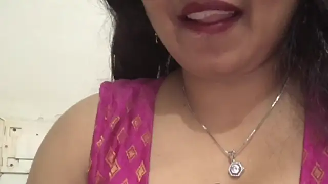 Snapshot of Gulaboo_bhabi chatting on 02/01/25, 07:57 Gulaboo bhabi online show from 02/01/25, 07:57