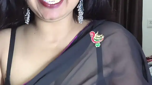 Snapshot of Gulaboo_bhabi chatting on 02/06/25, 01:16 Gulaboo bhabi online show from 02/06/25, 01:16