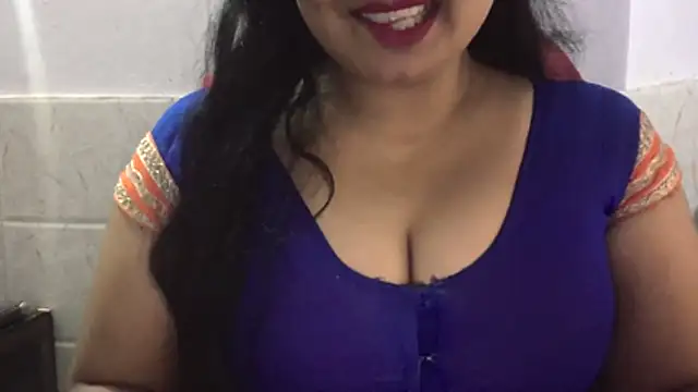 Snapshot of Gulaboo_bhabi chatting on 04/26/26, 10:40 Gulaboo bhabi online show from 04/26/26, 10:40