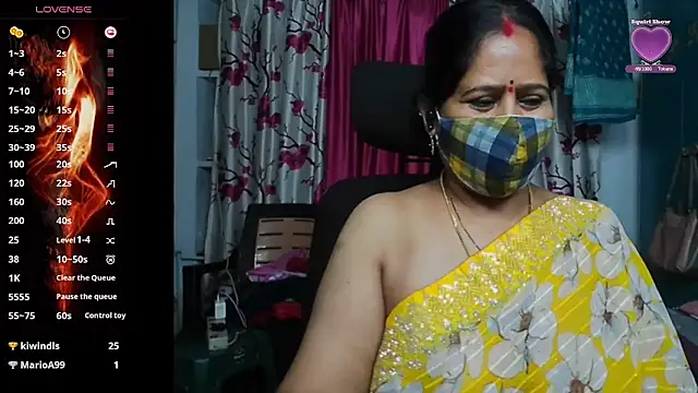 Snapshot of Rani_Darling_99 chatting on 03/20/26, 06:13 Rani Darling 99 online show from 03/20/26, 06:13