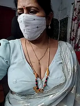 Snapshot of Rani_Darling_99 chatting on 06/12/26, 07:57 Rani Darling 99 online show from 06/12/26, 07:57