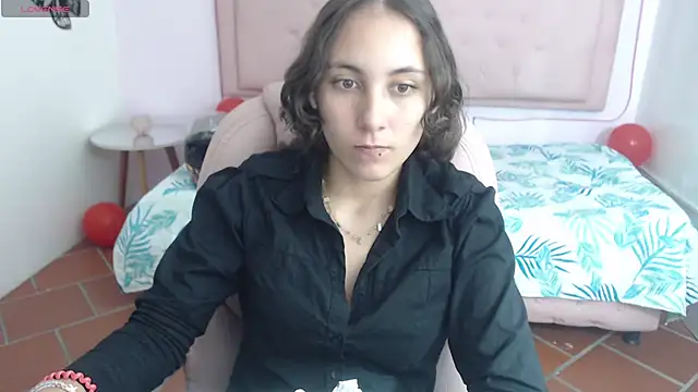 xlunna online show from 02/15/25, 08:22