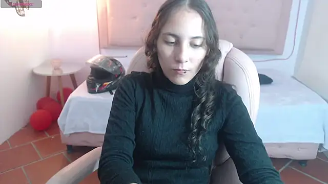 xlunna online show from 02/28/25, 07:25