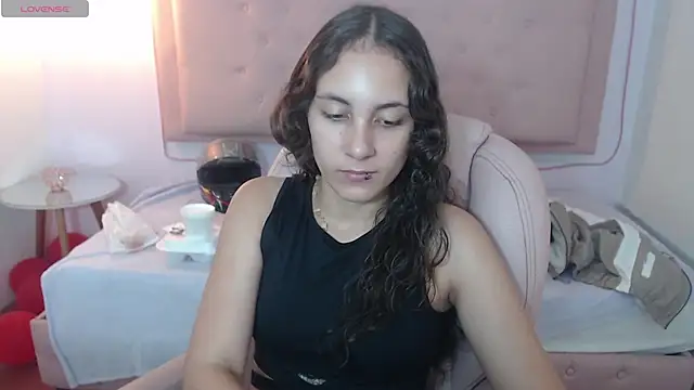 xlunna online show from 03/01/25, 07:59