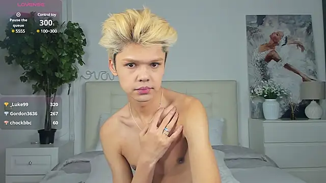 Felix Rey online show from 03/10/25, 04:49