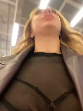 Snapshot of Sweet___Emily chatting on 02/08/25, 02:27 Sweet   Emily online show from 02/08/25, 02:27