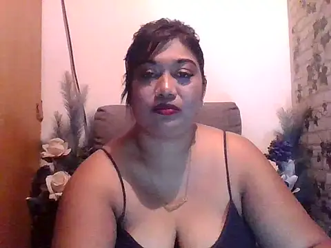 Snapshot of sexysam1985 chatting on 06/24/26, 06:40 sexysam1985 online show from 06/24/26, 06:40