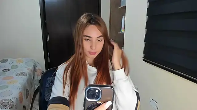 Amy Walker online show from 10/03/25, 04:37