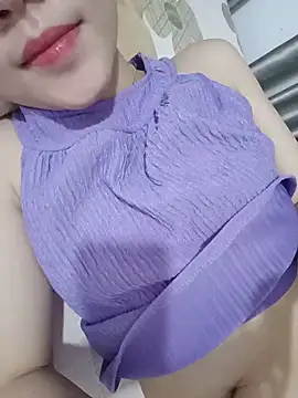 Snapshot of 2_sex chatting on 06/22/26, 04:37 2 sex online show from 06/22/26, 04:37