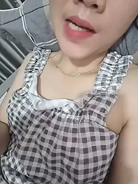 Snapshot of 2_sex chatting on 06/27/26, 12:22 2 sex online show from 06/27/26, 12:22