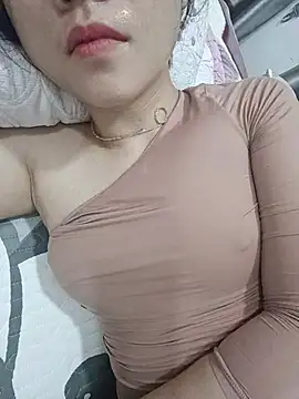 Snapshot of 2_sex chatting on 07/22/26, 06:32 2 sex online show from 07/22/26, 06:32