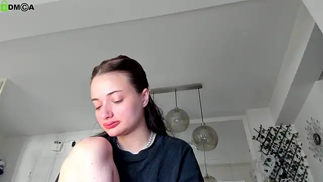 IreneVON online show from 05/12/26, 04:09