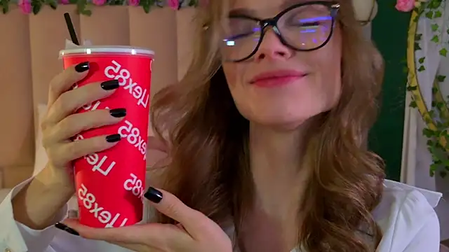 Snapshot of Eva_Natsumi chatting on 12/03/24, 06:59 Eva Natsumi online show from 12/03/24, 06:59