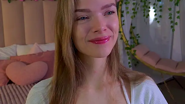 Snapshot of Eva_Natsumi chatting on 12/06/24, 05:20 Eva Natsumi online show from 12/06/24, 05:20