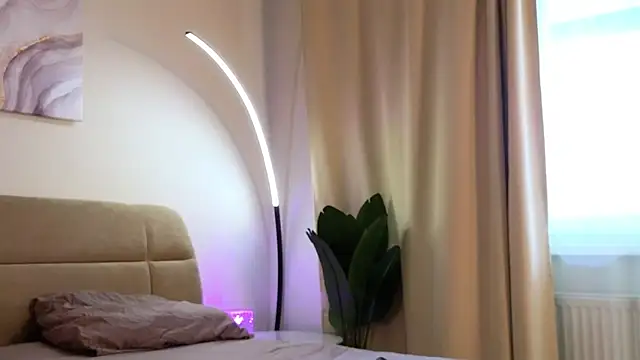 Snapshot of Eva_Natsumi chatting on 02/22/25, 11:02 Eva Natsumi online show from 02/22/25, 11:02