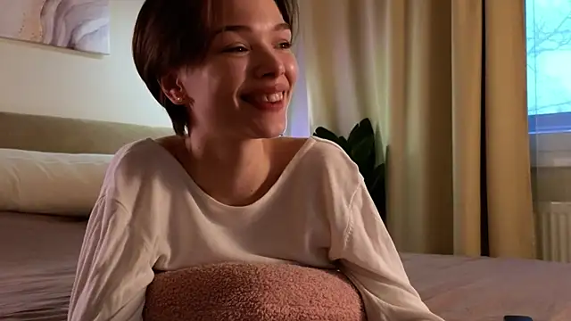 Snapshot of Eva_Natsumi chatting on 03/03/25, 03:31 Eva Natsumi online show from 03/03/25, 03:31