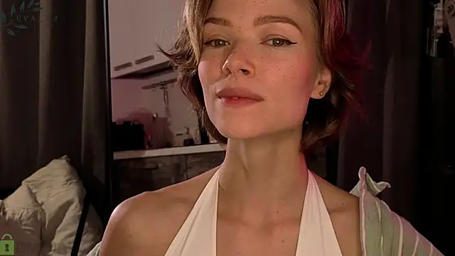 Snapshot of Eva_Natsumi chatting on 09/22/25, 04:53 Eva Natsumi online show from 09/22/25, 04:53