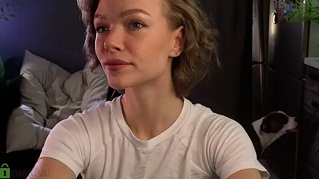 Snapshot of Eva_Natsumi chatting on 10/26/25, 05:41 Eva Natsumi online show from 10/26/25, 05:41