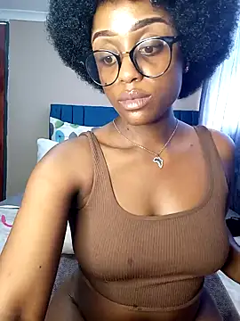 Queen-Chocolate online show from 01/25/25, 07:49