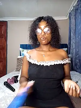 Queen-Chocolate online show from 01/31/25, 02:58