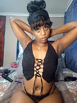 Queen-Chocolate online show from 03/01/25, 12:17