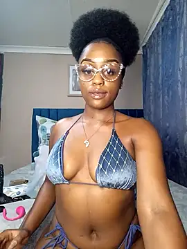 Queen-Chocolate online show from 03/22/25, 10:04