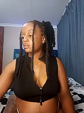 Queen-Chocolate online show from 12/18/25, 12:49