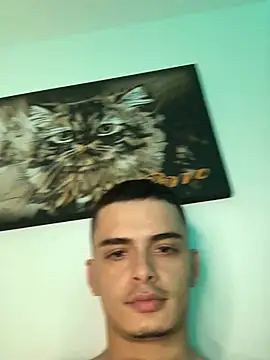 Snapshot of danny_42027 chatting on 12/15/24, 07:02 danny 42027 online show from 12/15/24, 07:02