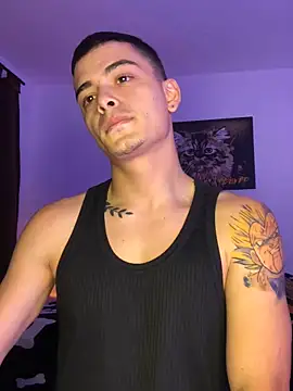 Snapshot of danny_42027 chatting on 12/29/24, 03:44 danny 42027 online show from 12/29/24, 03:44