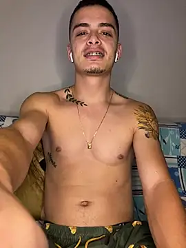 Snapshot of danny_42027 chatting on 02/22/25, 05:12 danny 42027 online show from 02/22/25, 05:12