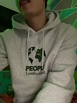 Snapshot of danny_42027 chatting on 03/23/25, 08:04 danny 42027 online show from 03/23/25, 08:04