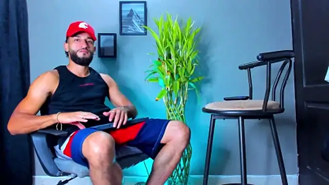 Snapshot of Damian_022 chatting on 03/19/26, 12:25 Damian 022 online show from 03/19/26, 12:25