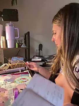 sophielove888 online show from 03/12/25, 09:24