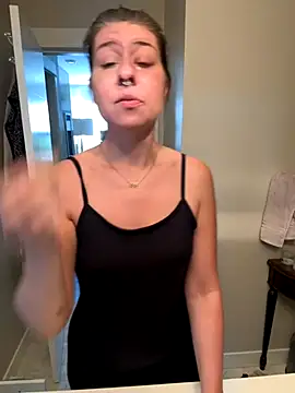 sophielove888 online show from 09/15/25, 06:19