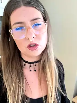 sophielove888 online show from 11/19/25, 06:52