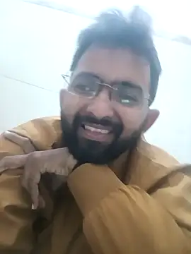 Snapshot of sagarghai07 chatting on 10/31/25, 03:07 sagarghai07 online show from 10/31/25, 03:07