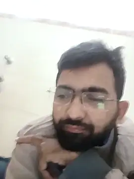 Snapshot of sagarghai07 chatting on 11/05/25, 12:21 sagarghai07 online show from 11/05/25, 12:21