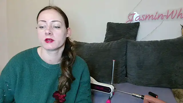 Snapshot of Jasmin-White chatting on 03/15/26, 02:34 Jasmin-White online show from 03/15/26, 02:34