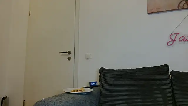 Jasmin-White online show from 06/02/26, 08:33