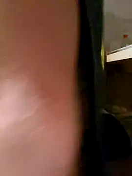 Snapshot of Lion132233 chatting on 03/02/25, 10:27 Lion132233 online show from 03/02/25, 10:27