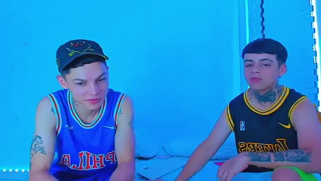 HOT boy2025 online show from 02/02/25, 01:12