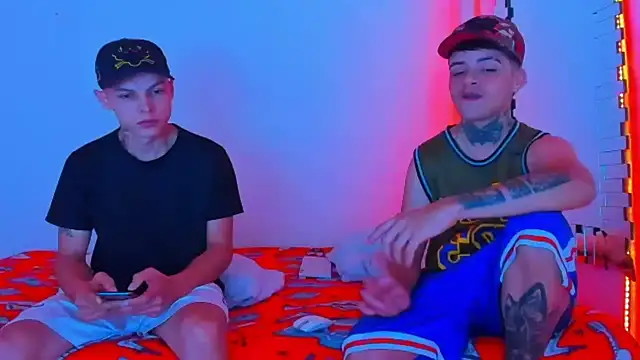 HOT boy2025 online show from 02/10/25, 11:02