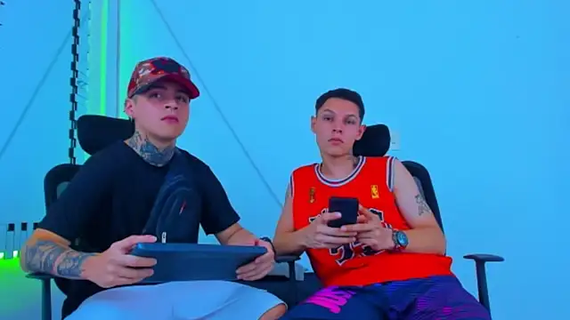 HOT boy2025 online show from 11/03/25, 09:27