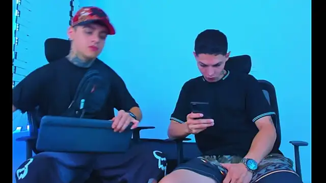 HOT boy2025 online show from 11/16/25, 01:55