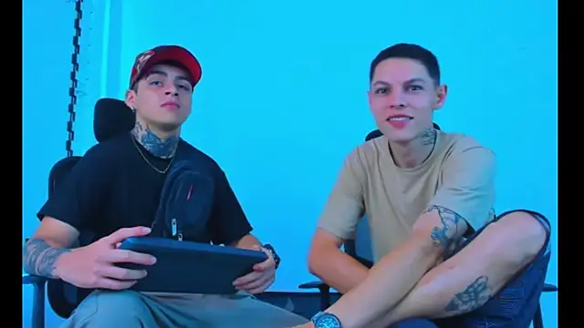 HOT boy2025 online show from 11/17/25, 02:28