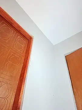 Snapshot of Mayo01_ chatting on 10/31/25, 04:24 Mayo01 online show from 10/31/25, 04:24