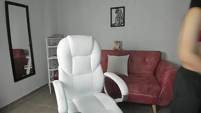 Snapshot of Alice23jones chatting on 10/03/25, 04:15 Alice23jones online show from 10/03/25, 04:15