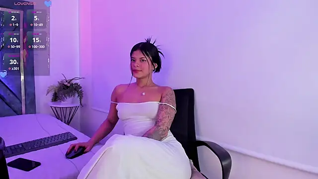 Dapnne  online show from 03/08/25, 03:35